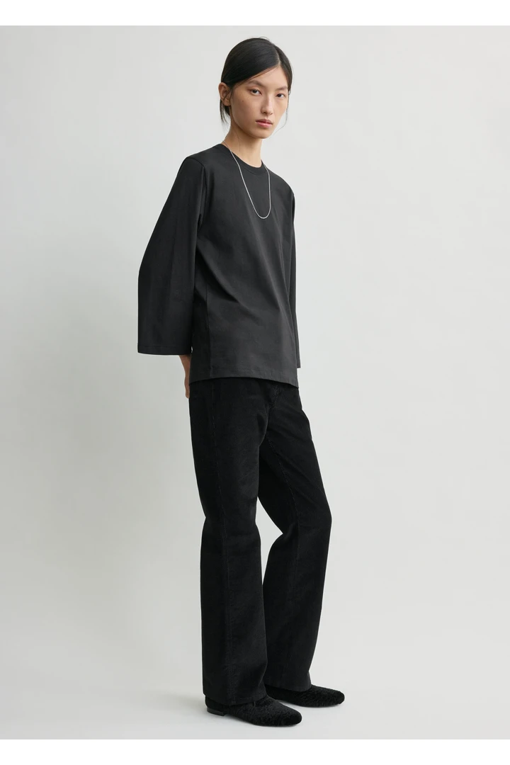 TOTEME default image 12 of 블랙 in 와이드 슬리브 티셔츠 블랙
