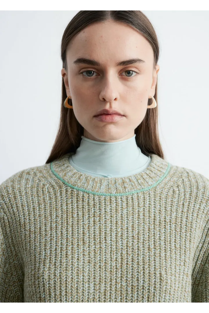 앤아더스토리즈 액센트 스티치 메리노 울 스웨터의 터쿼이즈 멜란지컬러 ECOMLook입니다.