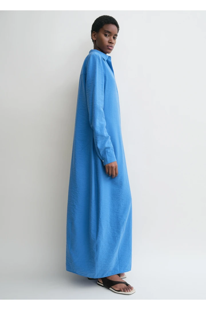 TOTEME 패러슈트 셔츠 드레스 코발트의 코발트컬러 2번쨰 이미지입니다.