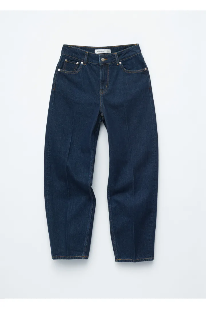 앤아더스토리즈 테이퍼드 진의 미디엄 블루컬러 Product입니다.