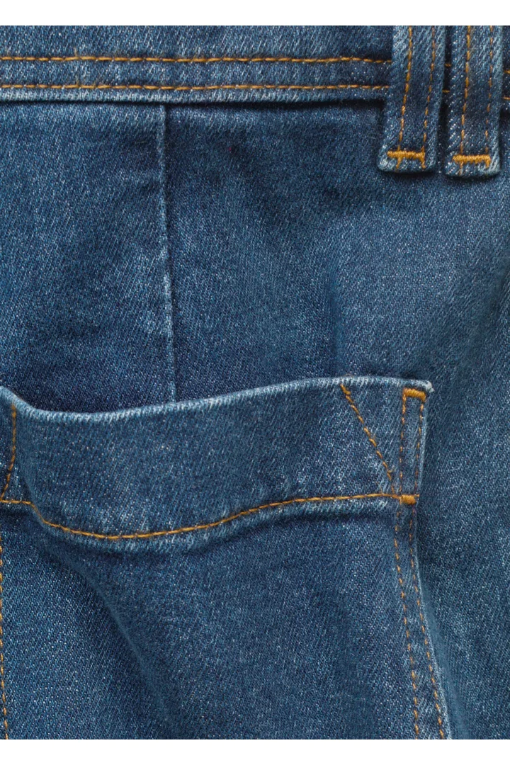 앤아더스토리즈 하이 웨이스트 플레어 진의 블루컬러 Detail입니다.