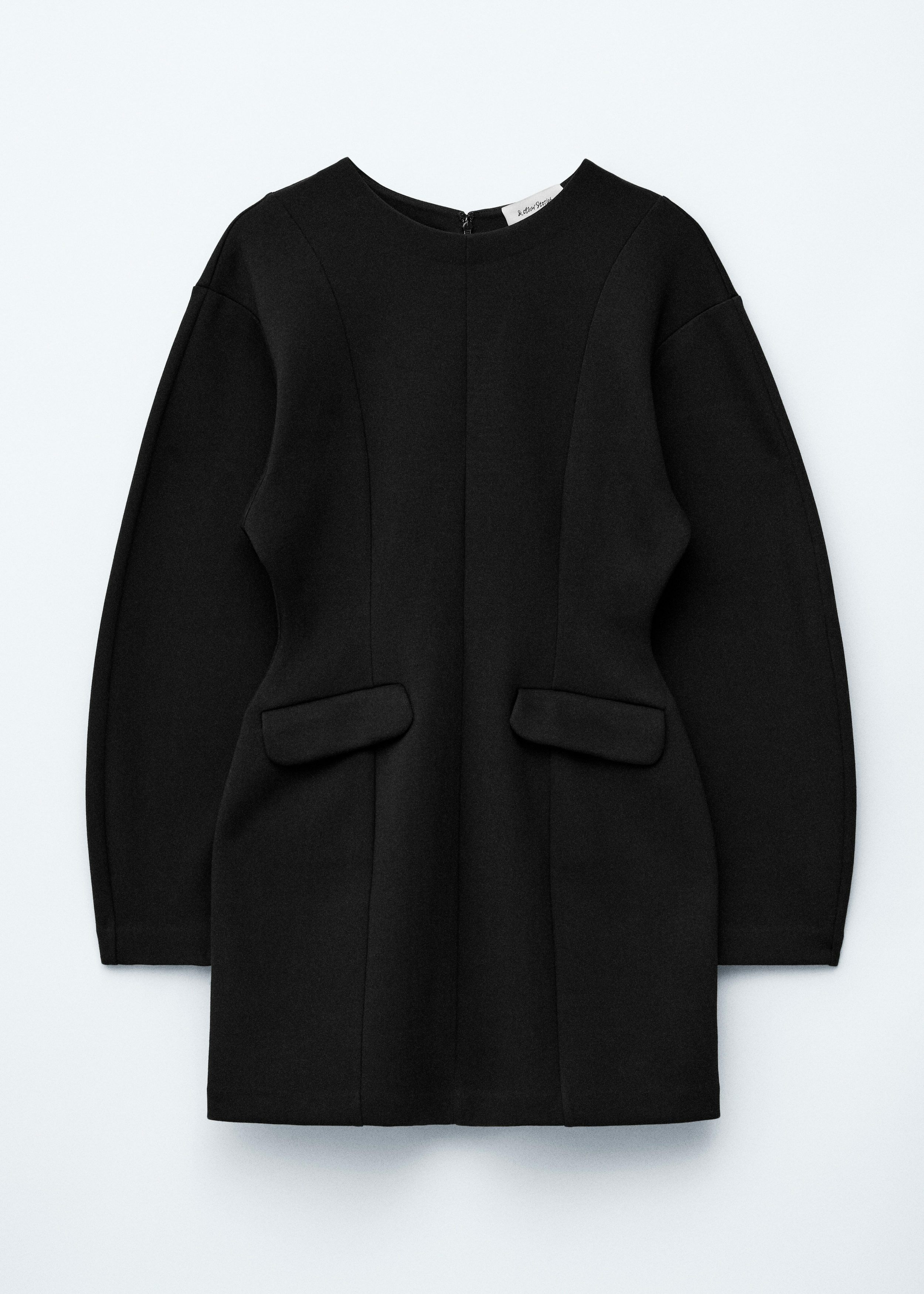 앤아더스토리즈 스컬프트 미니 드레스의 블랙컬러 Product입니다.