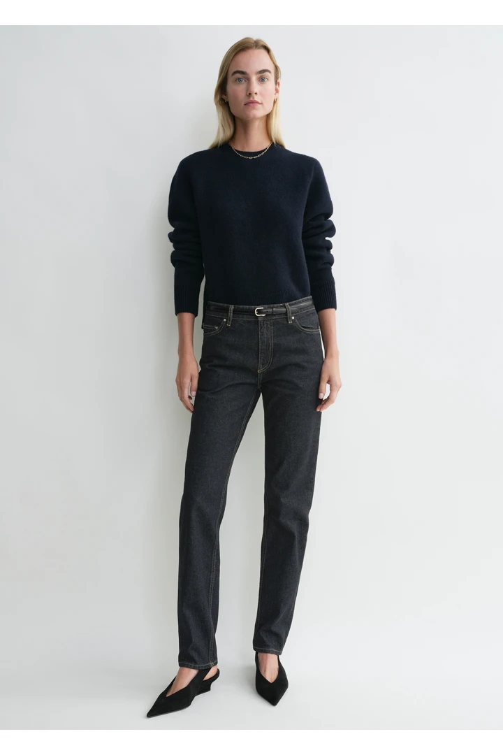 TOTEME 로우 테이퍼 데님 슬레이트의 슬레이트컬러 0번쨰 이미지입니다.