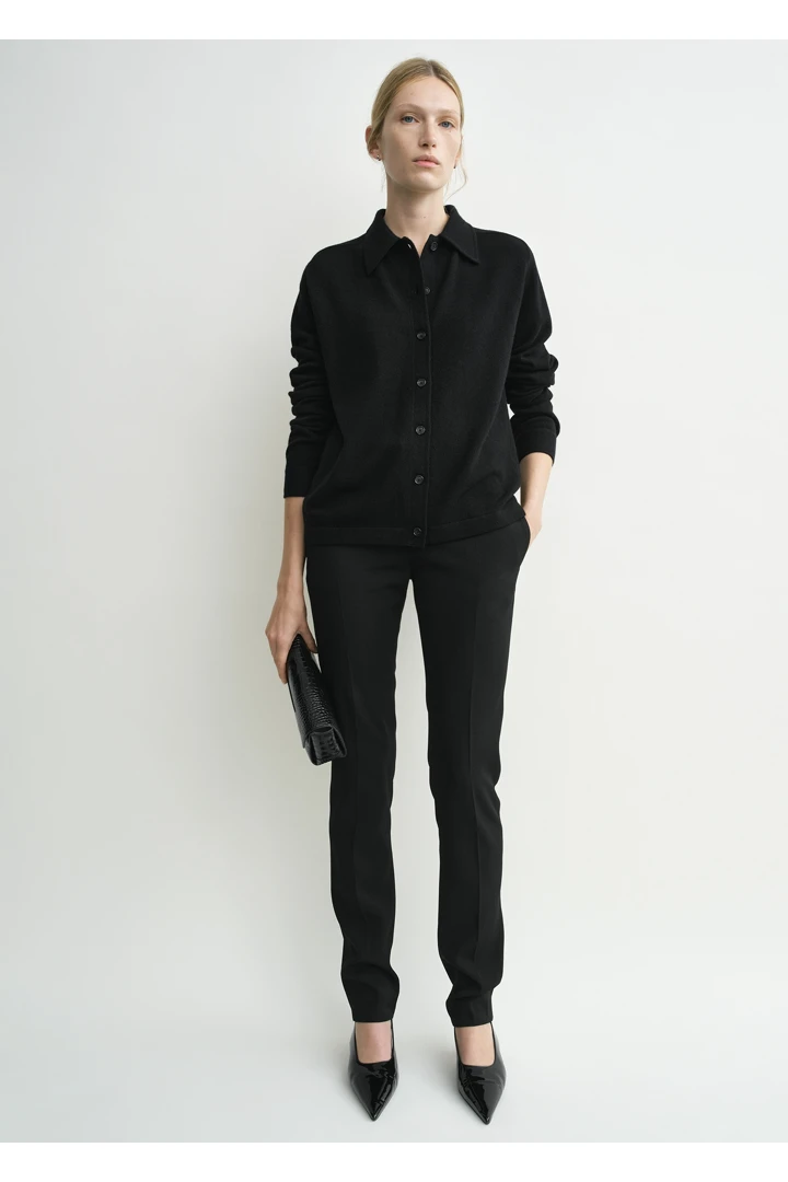 TOTEME default image 18 of 블랙 in 래글런 슬리브 캐시미어 가디건 블랙