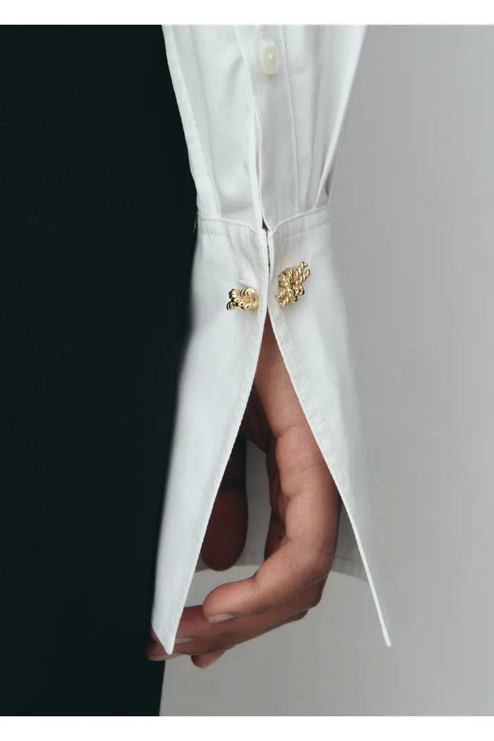 TOTEME 로프 너트 커프 링크스 골드의 골드컬러 2번쨰 이미지입니다.