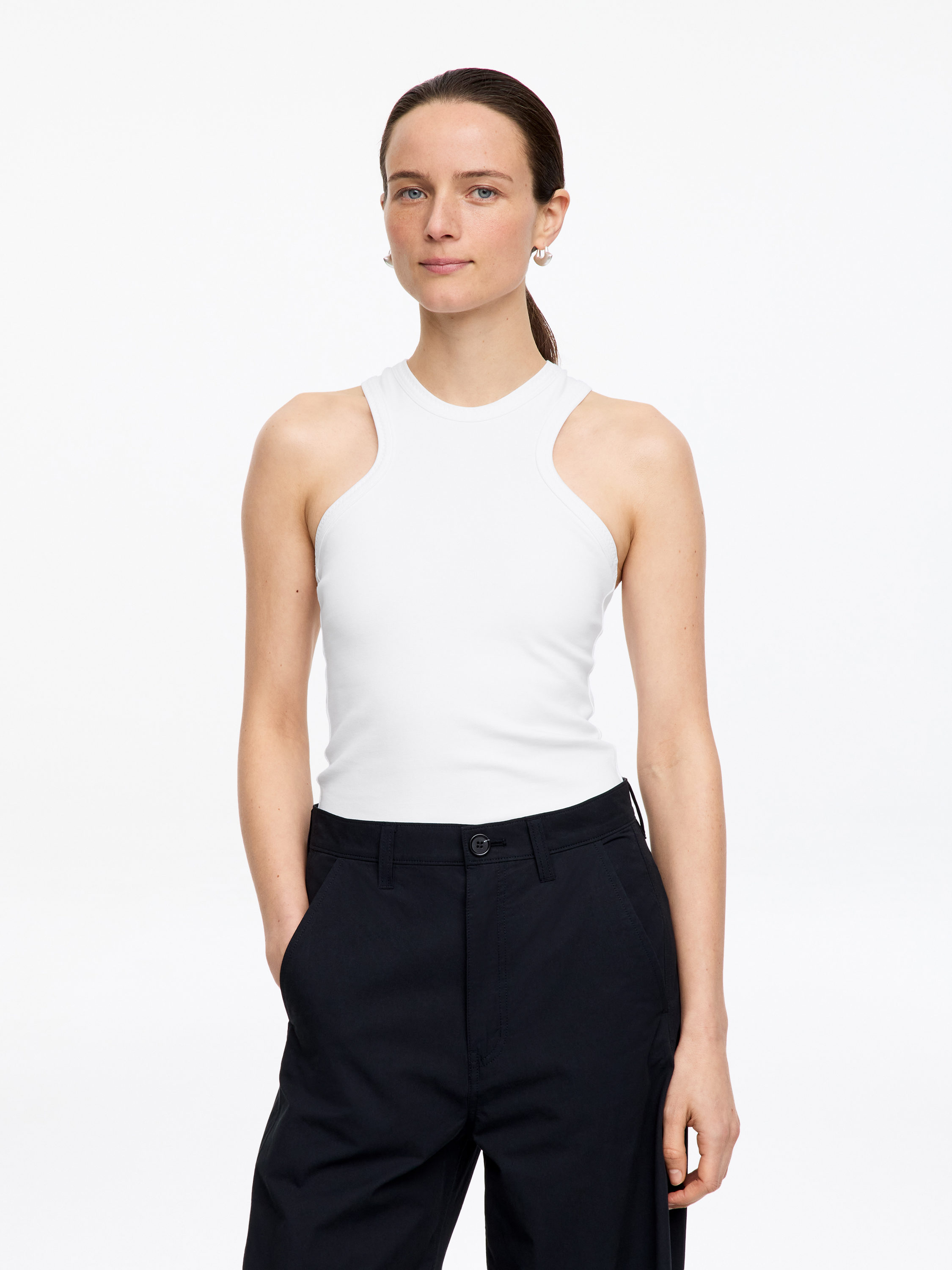 레이서백 탱크 탑