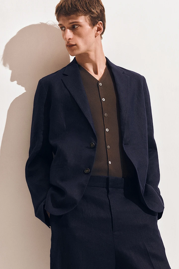 COS default image 0 of 네이비 in 싱글 브레스티드 리넨 블레이저