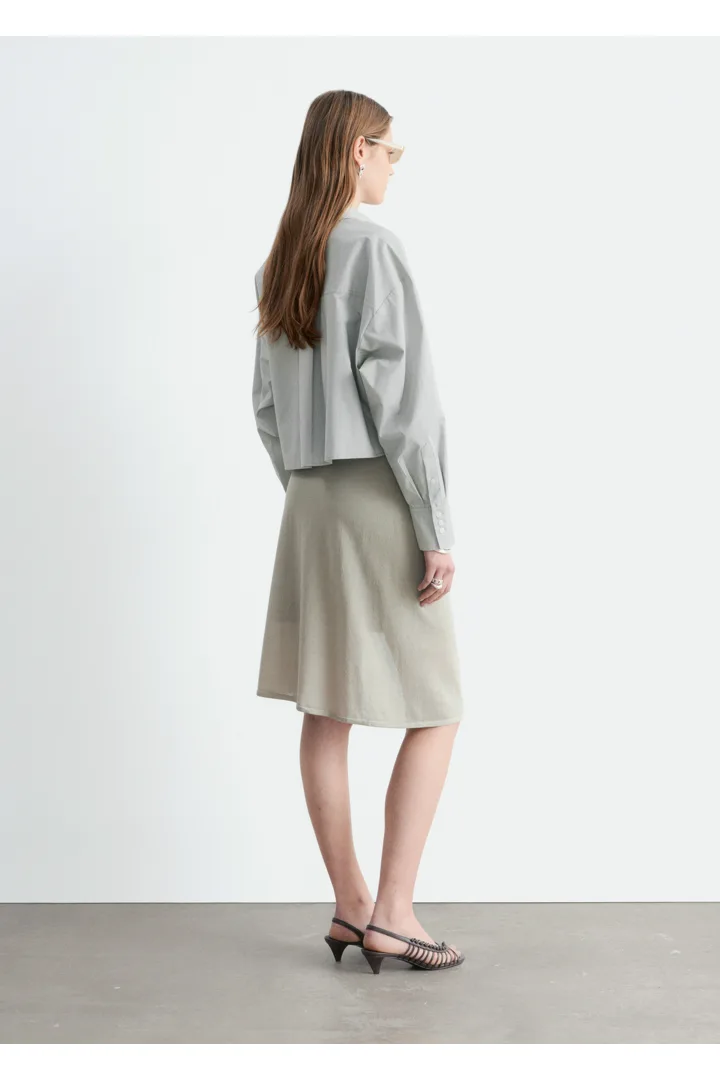 앤아더스토리즈 랩 미디 스커트의 몰컬러 ECOMLook입니다.