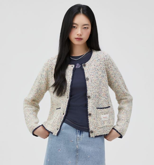 써스데이아일랜드 날개사 니트 가디건 T262MCD151W 상품 이미지