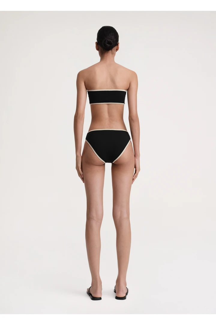 TOTEME 스트라이프 엣지 비키니 바텀즈 블랙의 블랙컬러 2번쨰 이미지입니다.