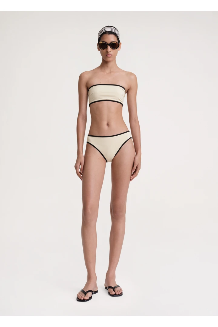 TOTEME 스트라이프 엣지 비키니 바텀즈 라이트 헤이의 라이트 헤이컬러 0번쨰 이미지입니다.