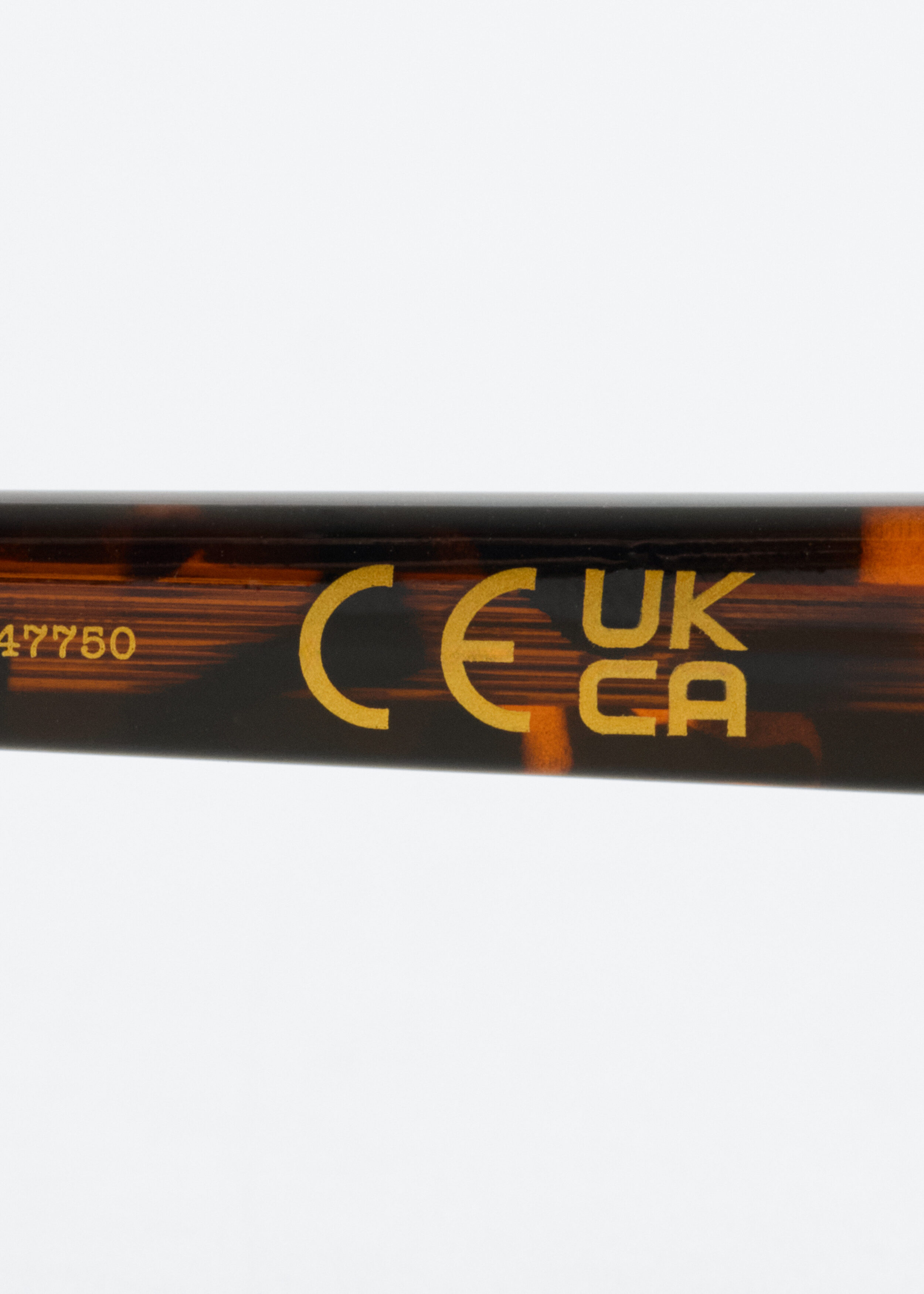 앤아더스토리즈 슬림 오벌 프레임 선글라스의 브라운/터토이즈컬러 Product입니다.