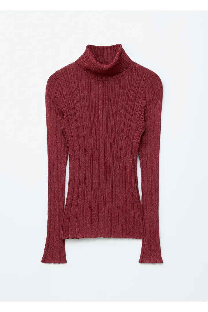 앤아더스토리즈 립 니트 루렉스 터틀넥의 다크 레드컬러 Product입니다.