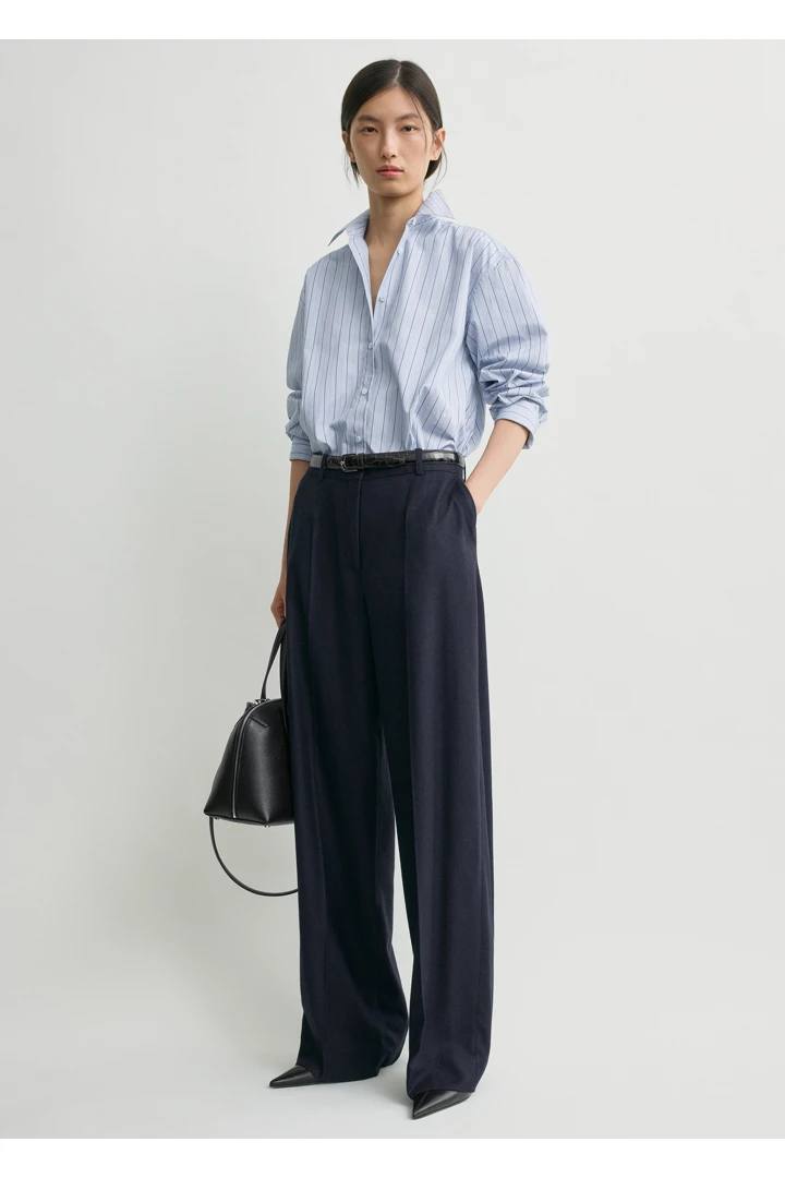 TOTEME default image 14 of 블루 in 와이드 플란넬 트라우저 네이비