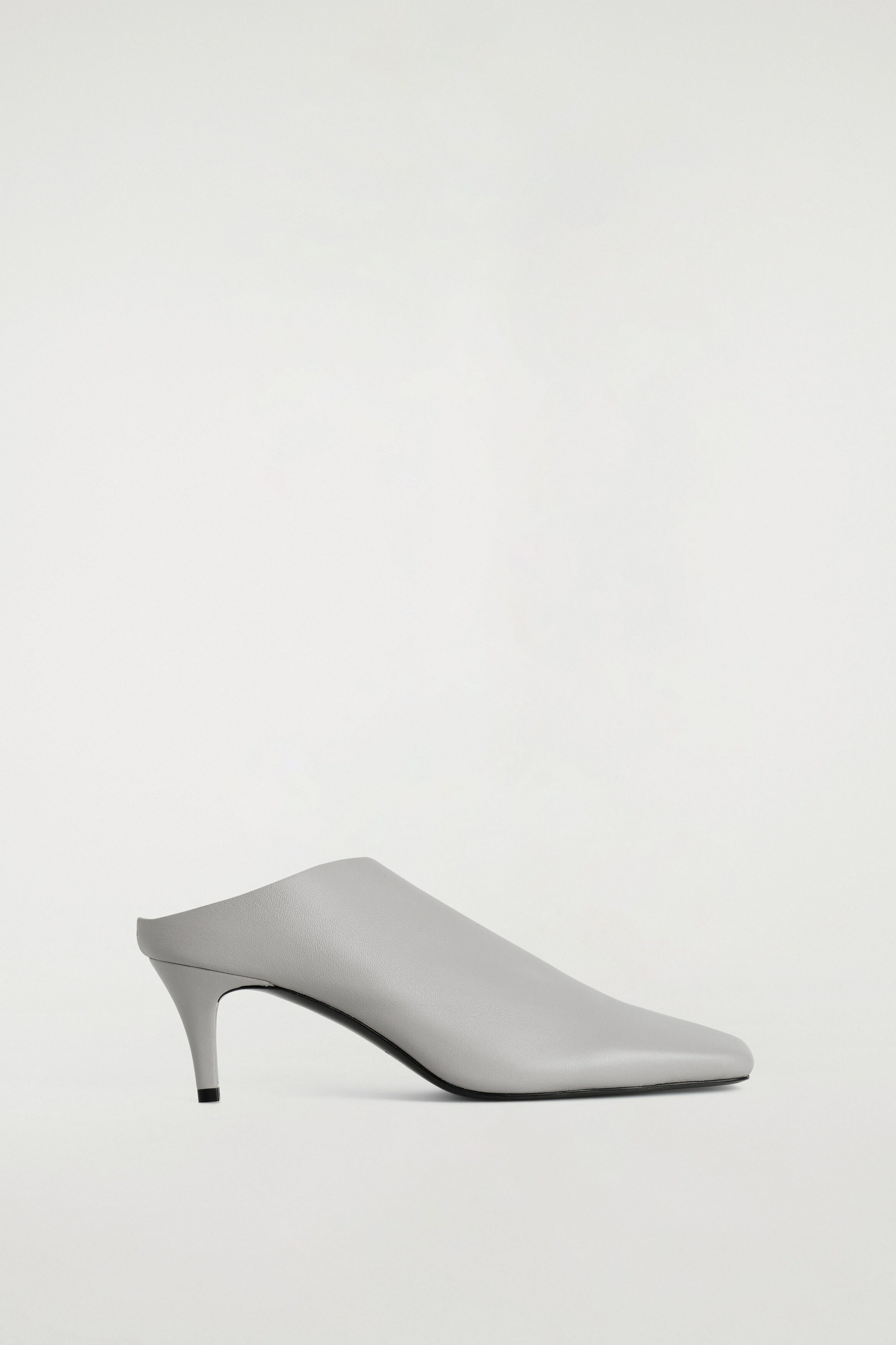 드레이프 레더 키튼 힐 뮬