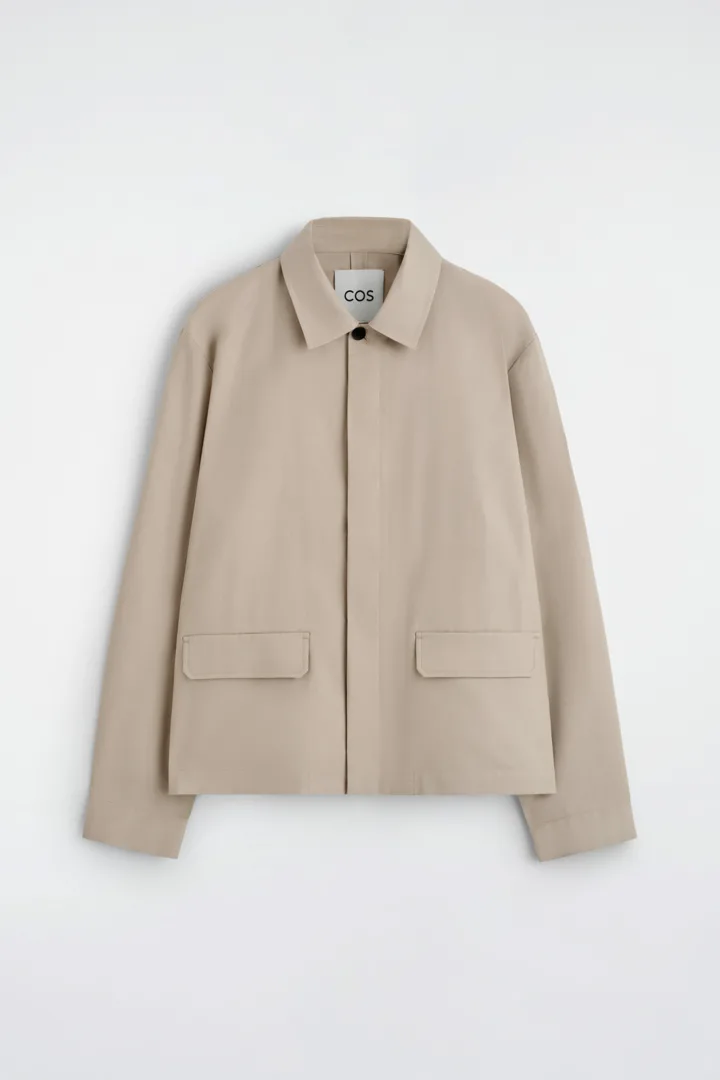 COS default image 4 of 베이지 in 릴랙스드 코튼 리넨 오버셔츠