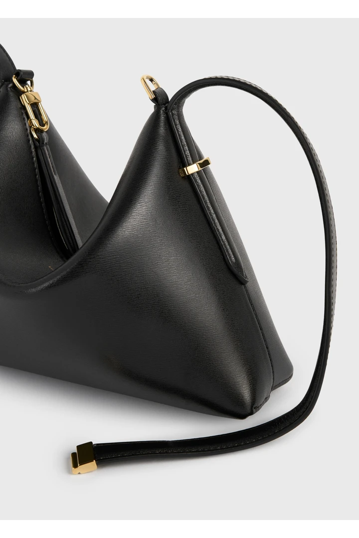 TOTEME 베벨 레더 리스틀릿 백 블랙의 블랙컬러 4번쨰 이미지입니다.