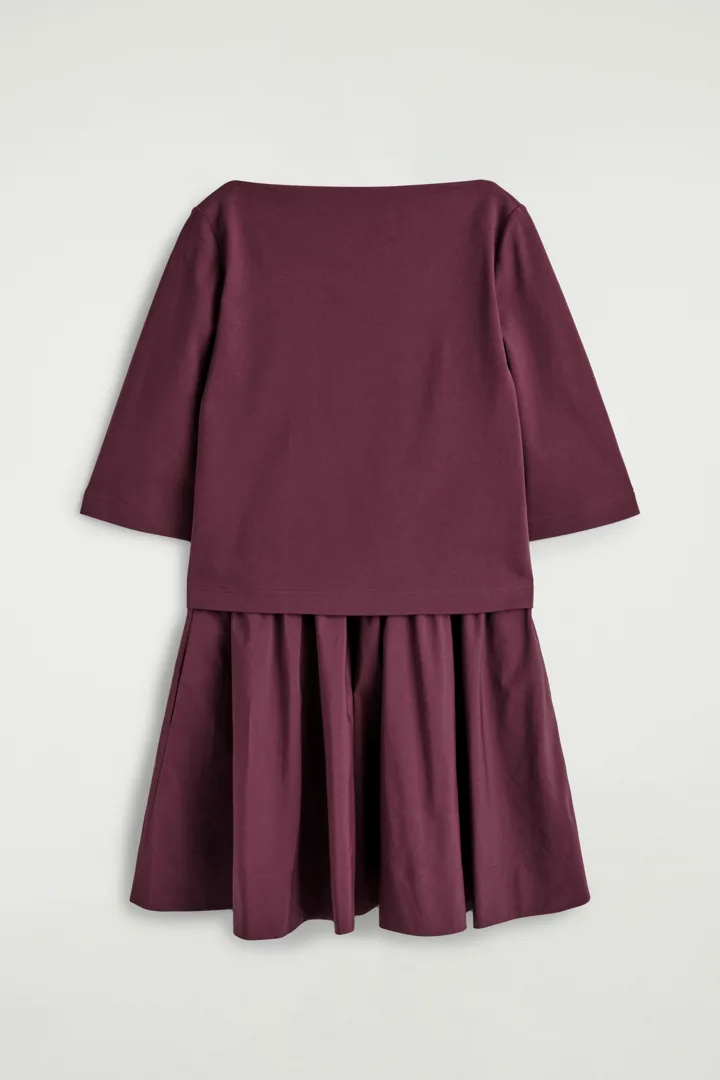 COS default image 30 of 레드 in 컨트래스트 패널 보트넥 미니 드레스