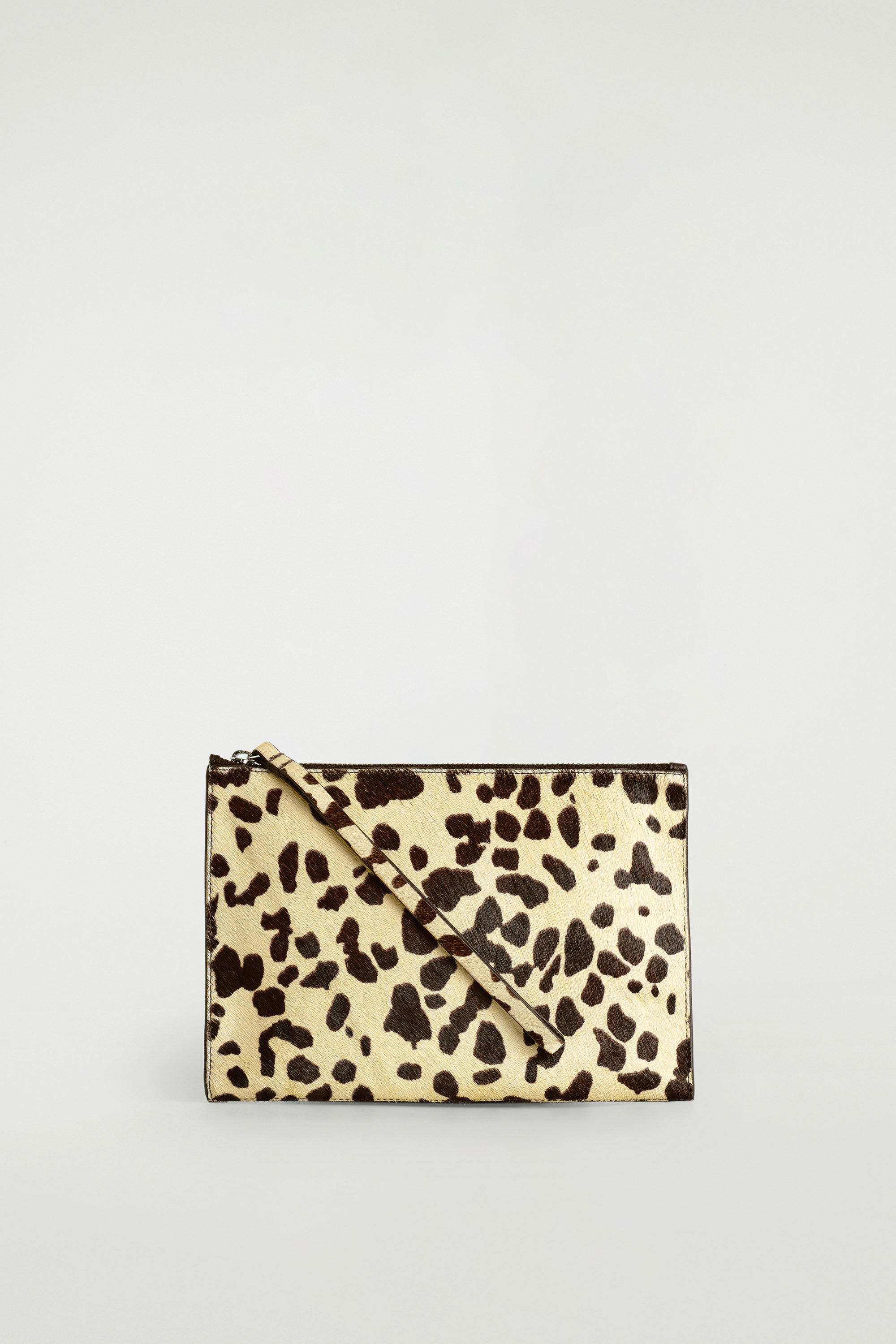 애니멀 프린트 포니 헤어 이펙트 레더 파우치