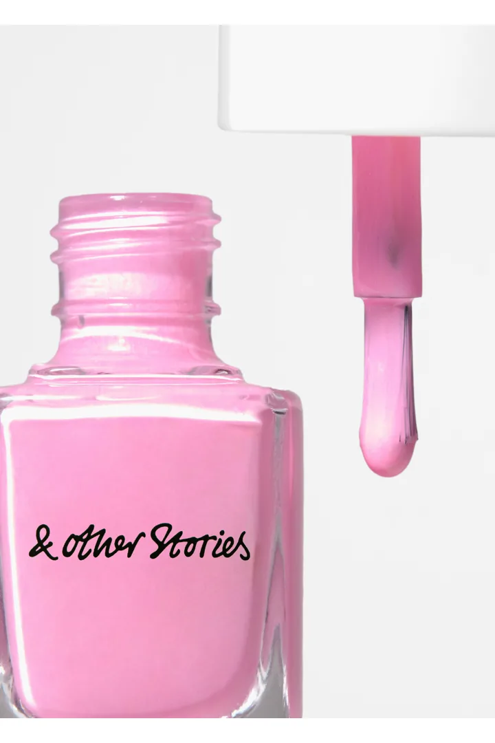 앤아더스토리즈 네일 컬러의 퍼지 플라밍고컬러 Detail입니다.