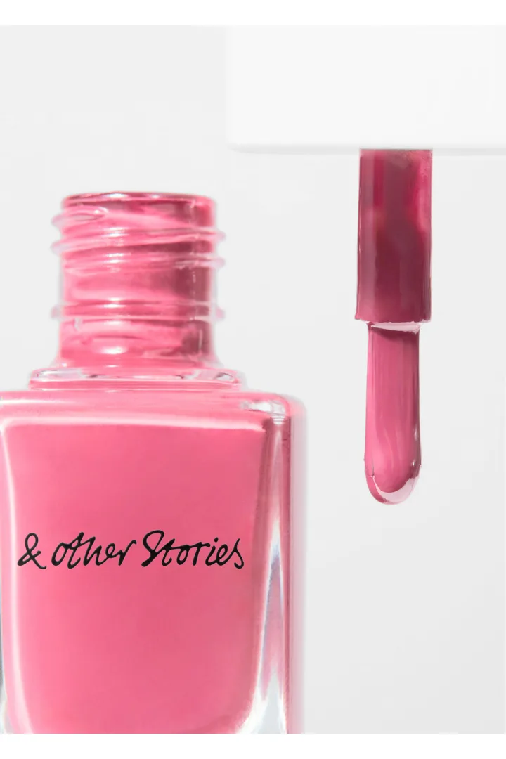 앤아더스토리즈 네일 컬러의 매드 매그놀리아컬러 Detail입니다.