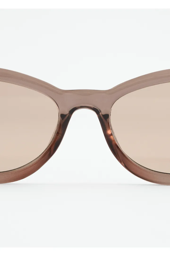 앤아더스토리즈 내로우 렉탱글 선글라스의 스톤컬러 Detail입니다.