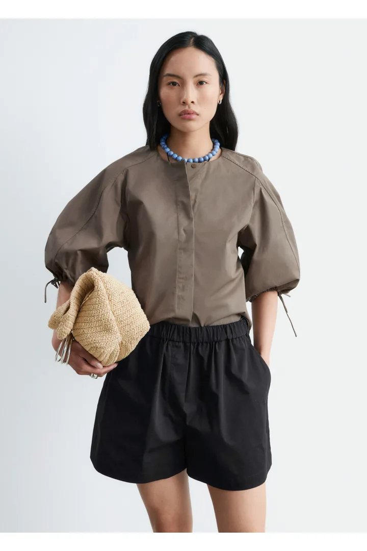 &OS image 0 of 베이지 in 볼륨 슬리브 코튼 블라우스