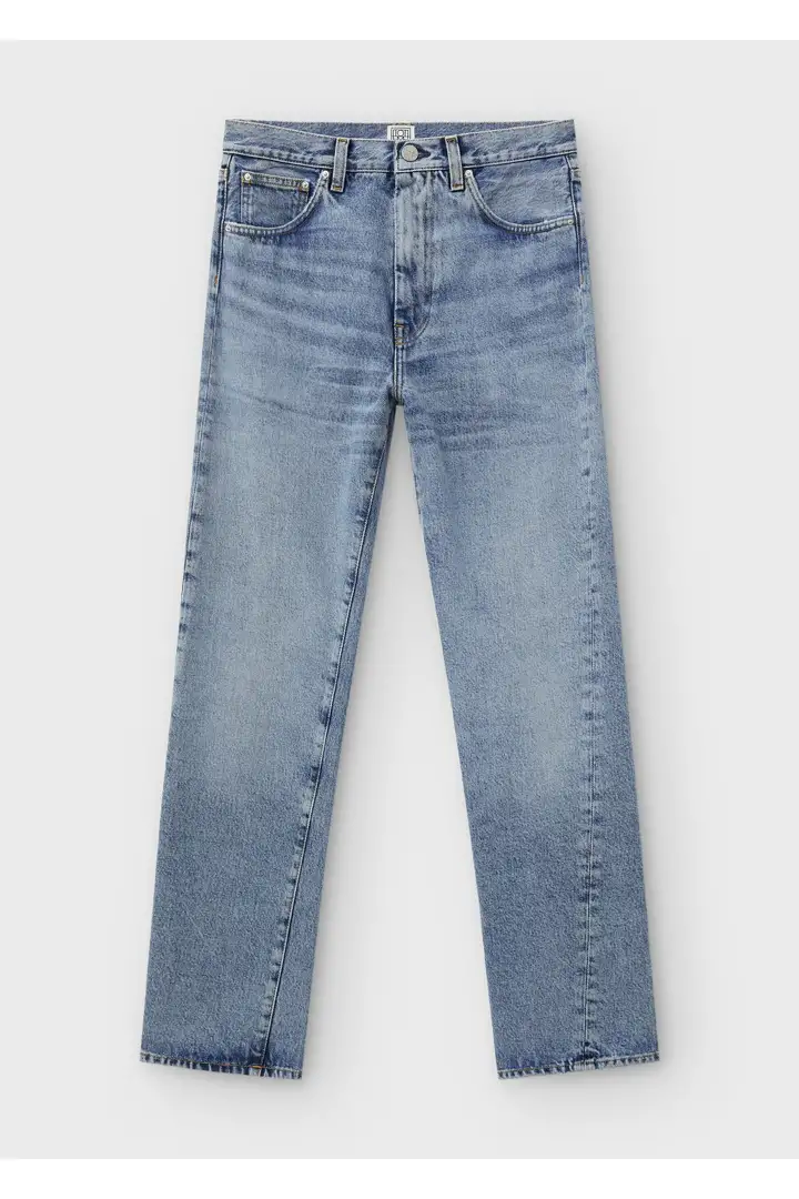 TOTEME 트위스티드 심 데님 원 블루의 원 블루컬러 4번쨰 이미지입니다.