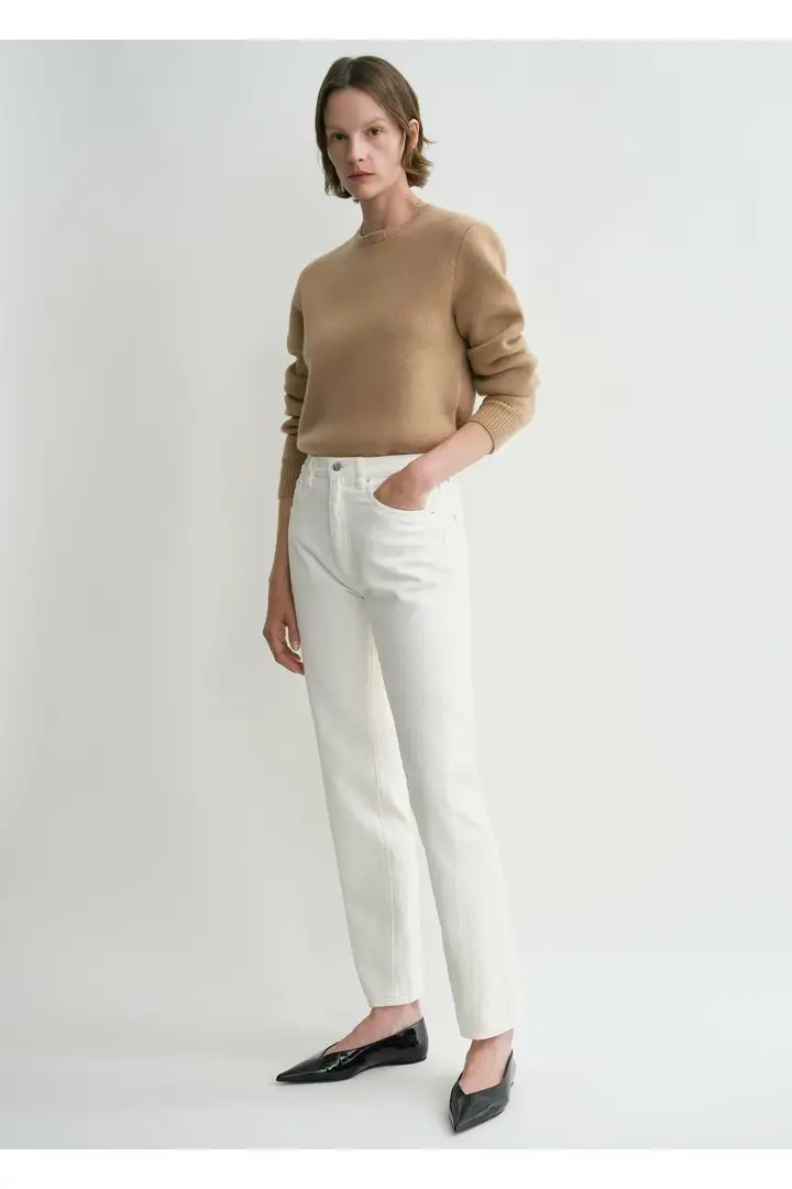 TOTEME default image 2 of 오프-화이트 in 트위스티드 심 데님 오프 화이트