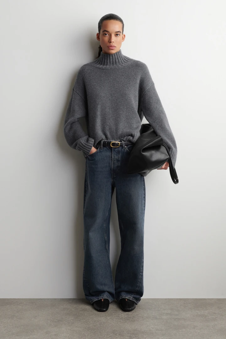 COS default image 10 of 블루 in FACADE 스트레이트 레그 진