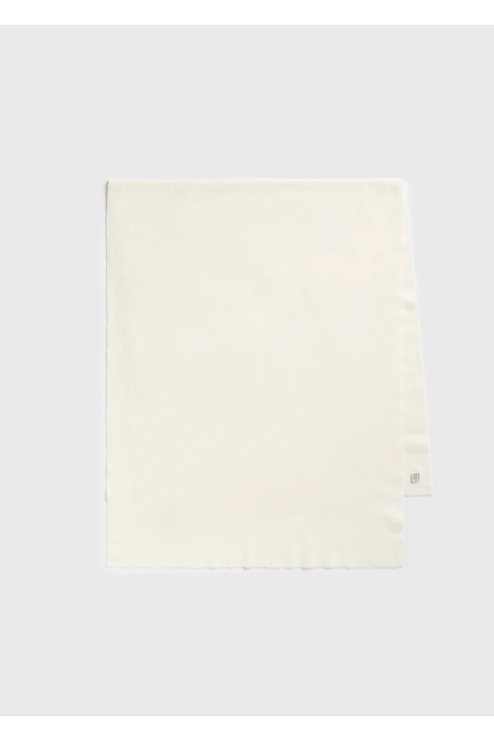 TOTEME default image 21 of 화이트 in 클래식 윈터 스카프 오프 화이트