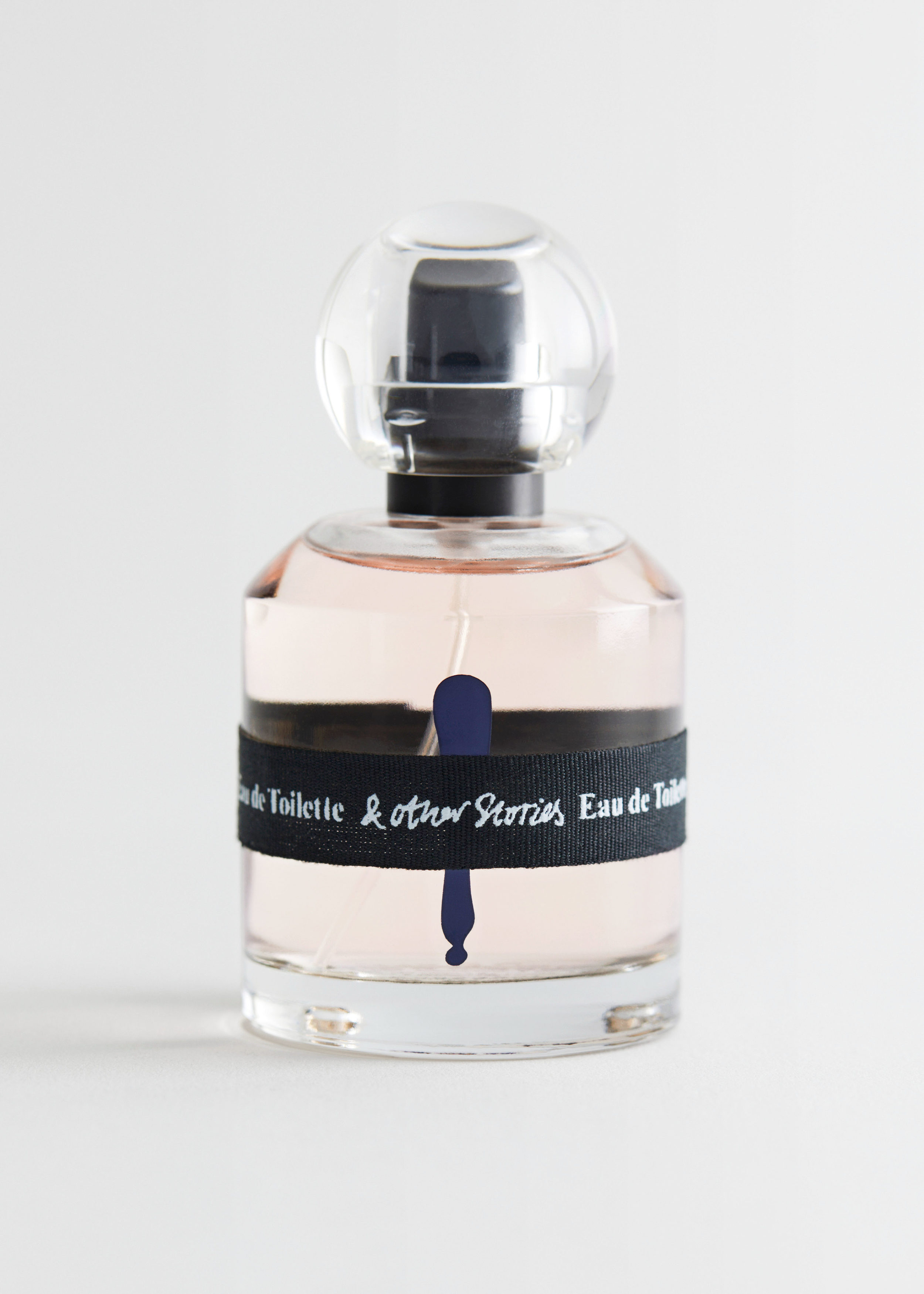 앤아더스토리즈 미드나이트 앙코르 오 드 뚜왈렛의 미드나이트 앙코르컬러 Product입니다.