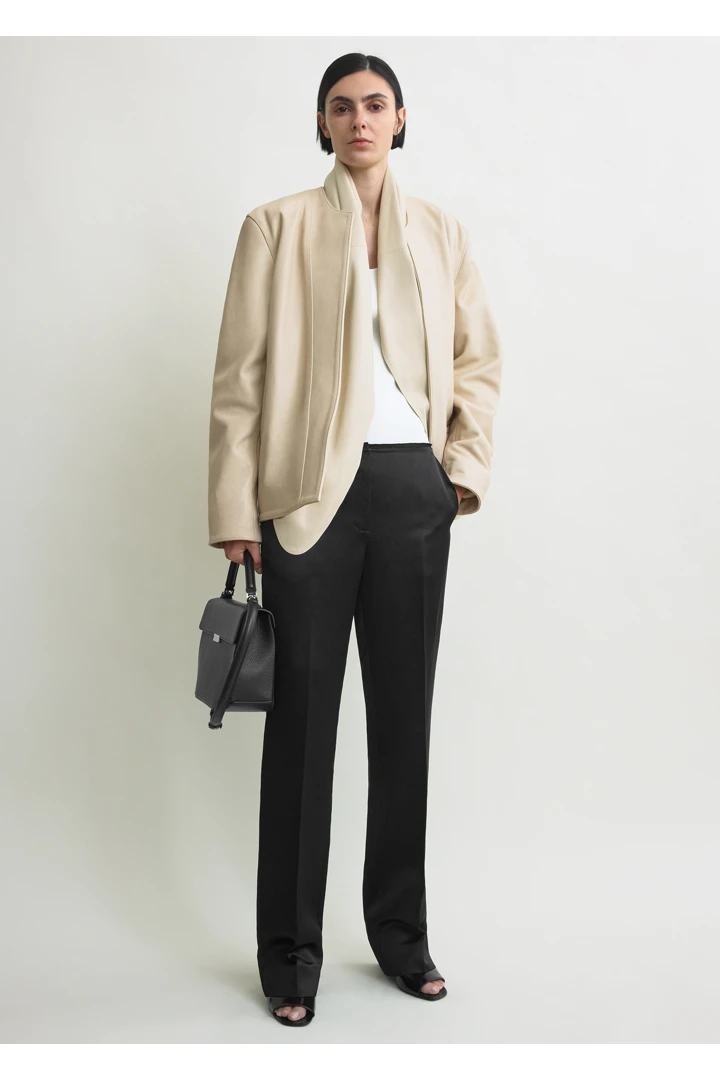 TOTEME default image 3 of 크림 in 미니멀 바이커 재킷 스톤