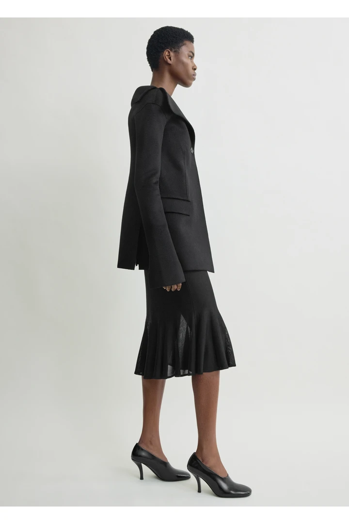 TOTEME 오픈 칼라 울 재킷 블랙의 블랙컬러 1번쨰 이미지입니다.