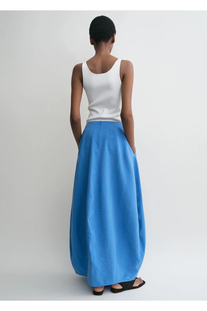 TOTEME 패러슈트 스커트 코발트의 코발트컬러 2번쨰 이미지입니다.