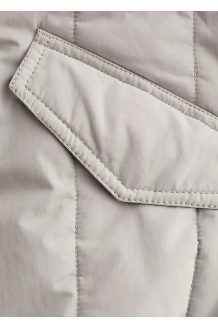 앤아더스토리즈 오버사이즈 봄버 자켓의 라이트 그레이지컬러 Detail입니다.