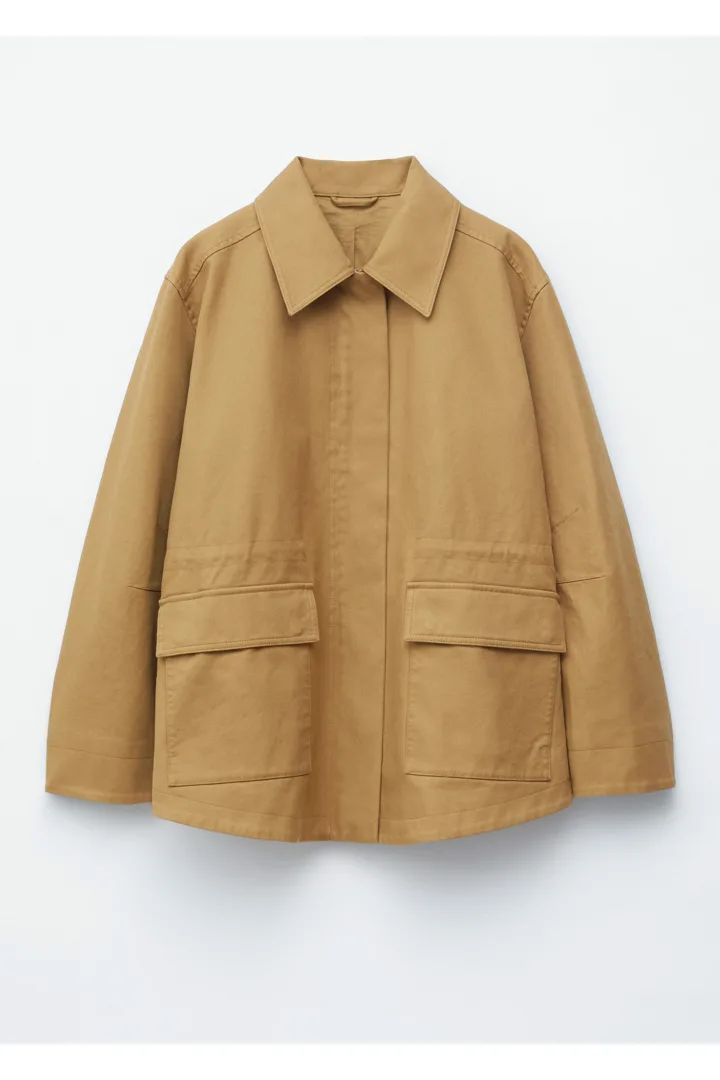 앤아더스토리즈 오버사이즈 드로스트링 유틸리티 자켓의 머스타드 옐로우컬러 Product입니다.