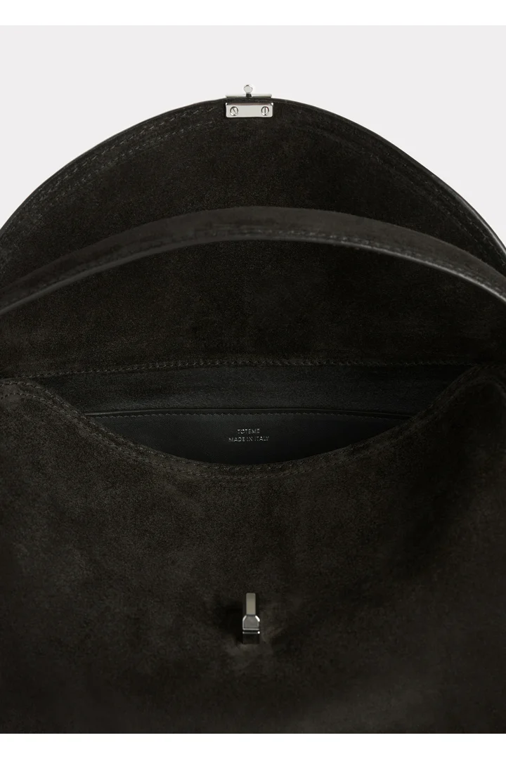 TOTEME 티-락 탑 핸들 에스프레소의 에스프레소컬러 3번쨰 이미지입니다.