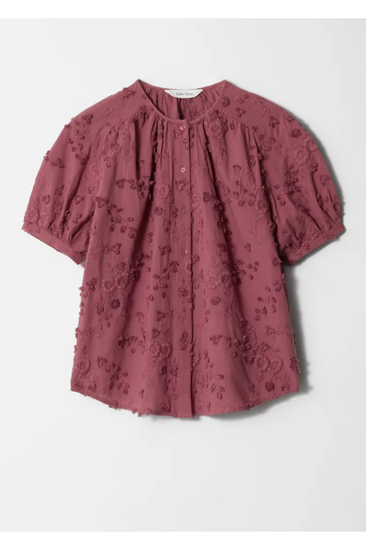 앤아더스토리즈 오버사이즈 퍼프 슬리브 블라우스의 모브컬러 Product입니다.