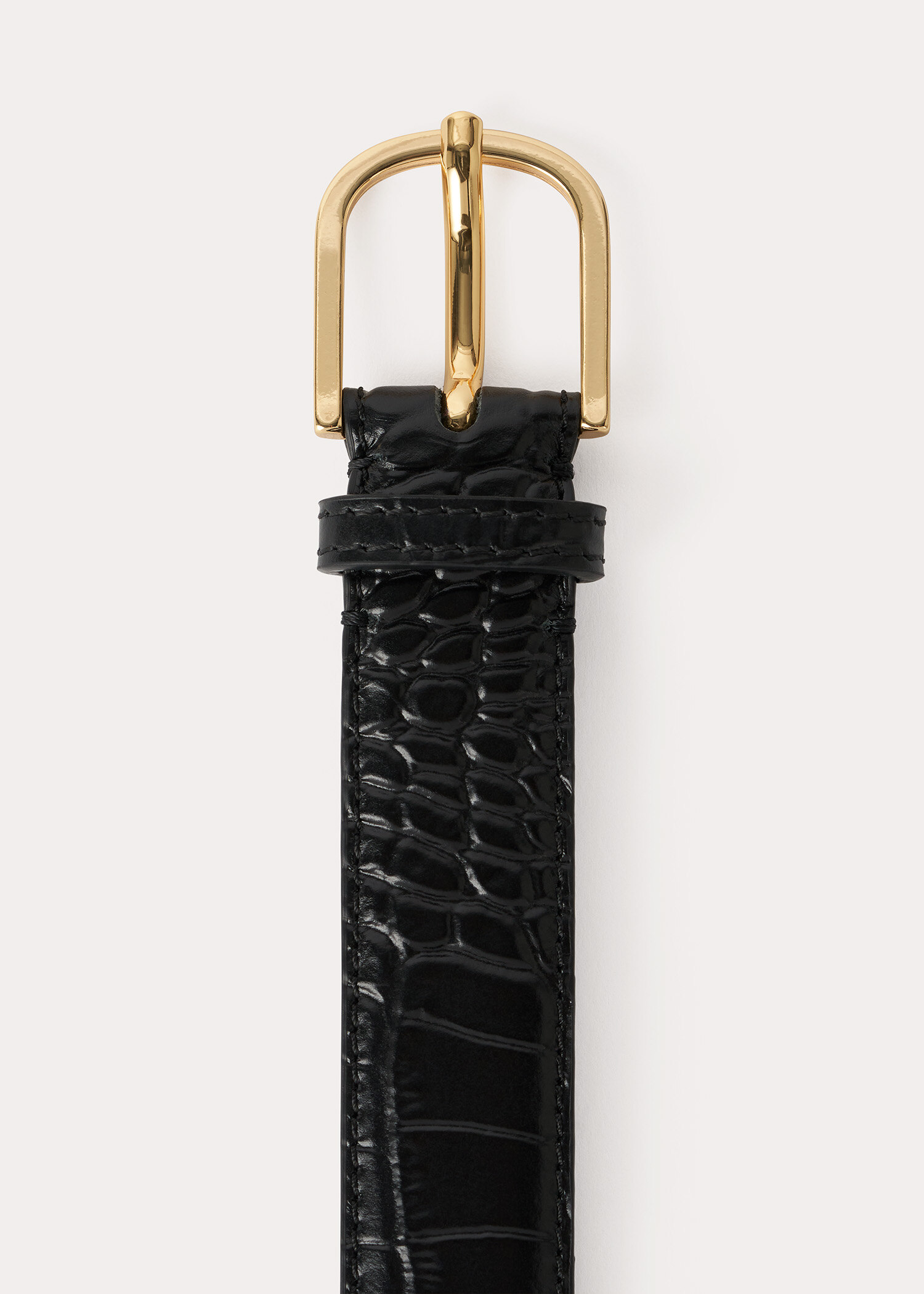 TOTEME 슬림 트라우저 레더 벨트 블랙 크로코의 블랙 크로코컬러 4번쨰 이미지입니다.