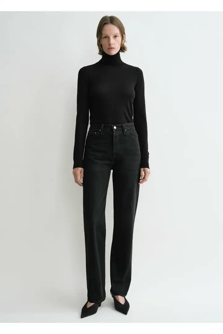 TOTEME default image 2 of 페이디드 블랙 in 트위스티드 심 데님 풀 렝스 페이디드 블랙