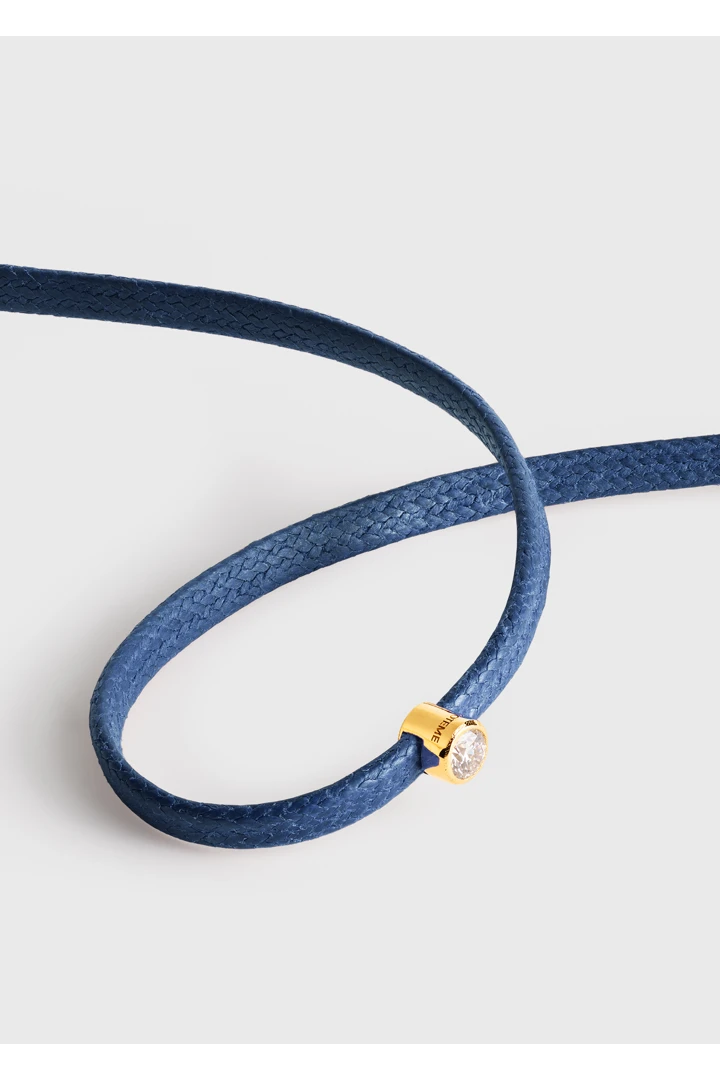 TOTEME 미니 다이아몬드 브레이슬릿 블루/골드의 블루/골드컬러 4번쨰 이미지입니다.