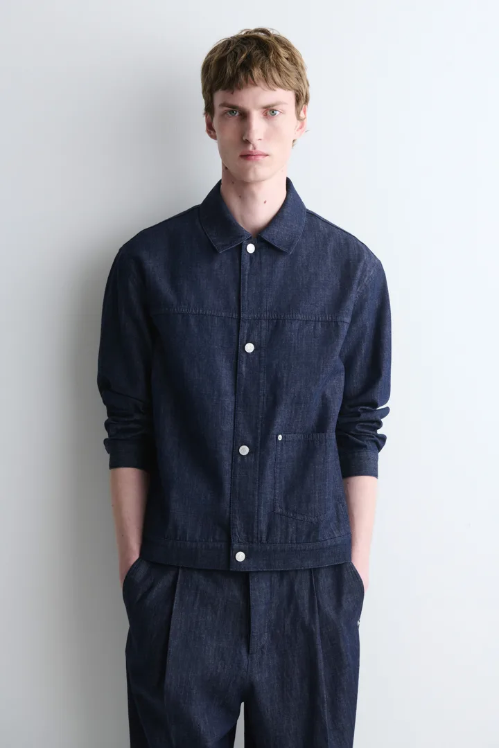 COS default image 26 of 블루 in 데님 셔츠 재킷