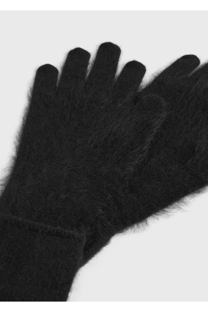 TOTEME 브러시드 캐시미어 글러브스 블랙의 블랙컬러 2번쨰 이미지입니다.