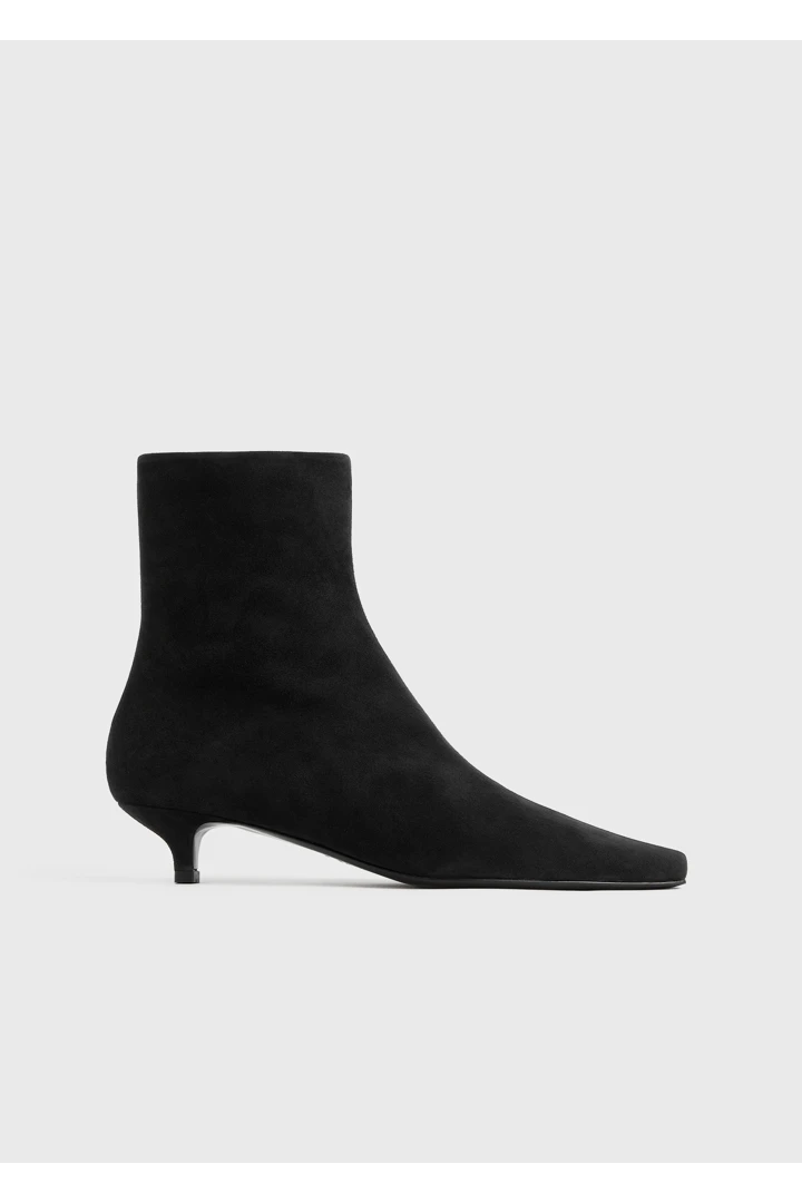 슬림 스웨이드 앵클 부츠 블랙