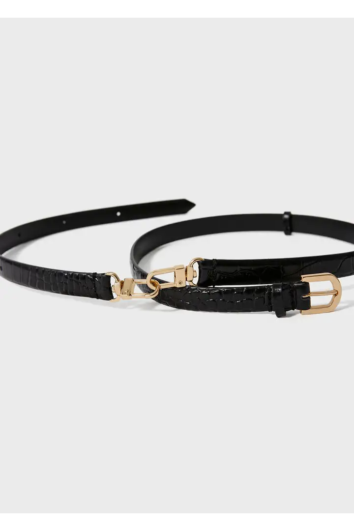 TOTEME 더블 클래스프 레더 벨트 블랙 크로코의 블랙 크로코컬러 5번쨰 이미지입니다.