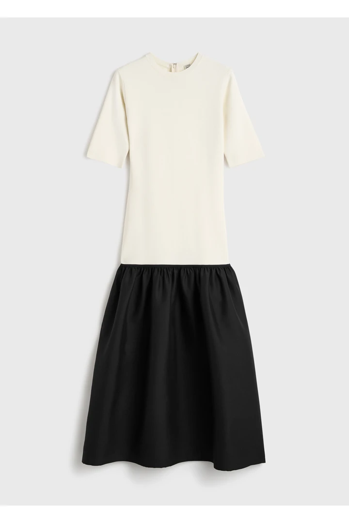 TOTEME default image 7 of 크림 in 트윈플라워 티셔츠 드레스 에크루