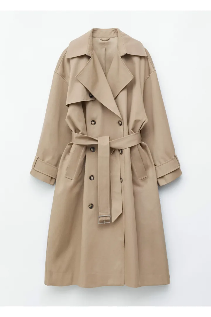 앤아더스토리즈 더블 브레스티드 트렌치 코트의 베이지컬러 Product입니다.