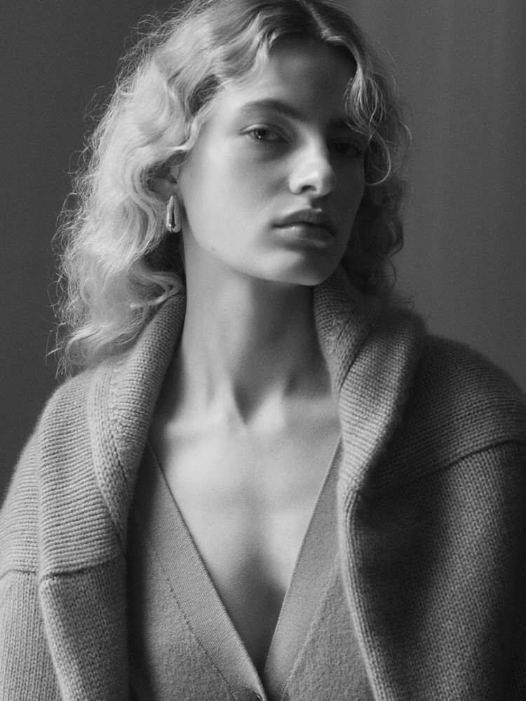 여성 뉴 시즌 컬렉션 