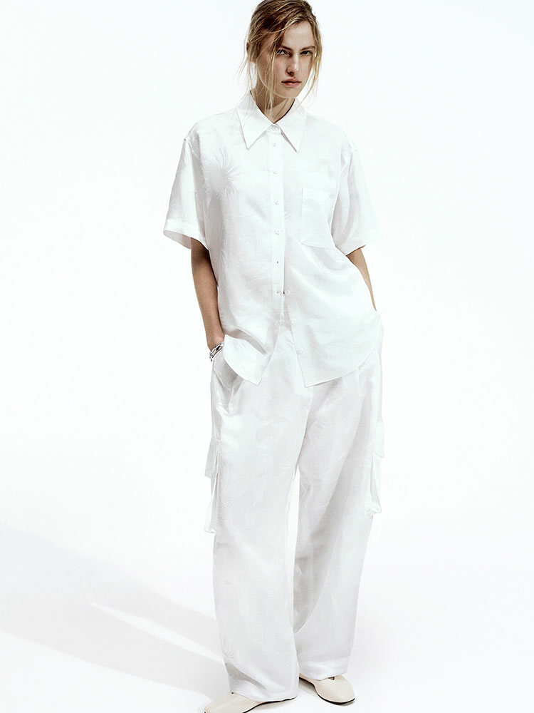 올 화이트 룩: 여름 스타일 가이드